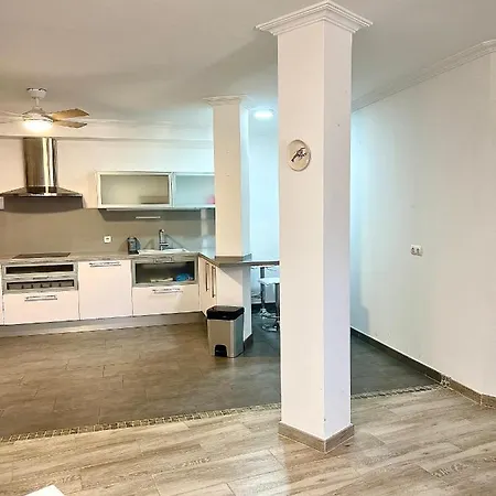 Appartamento 2 Bedroom In *
